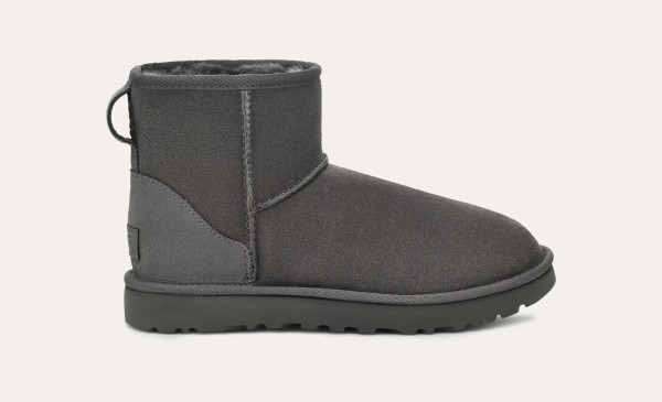 UGG CLASSIC MINI II